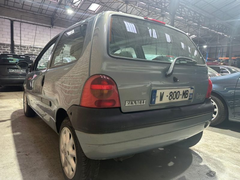 RENAULT TWINGO 1.2 77 CV Initiale Paris 2004