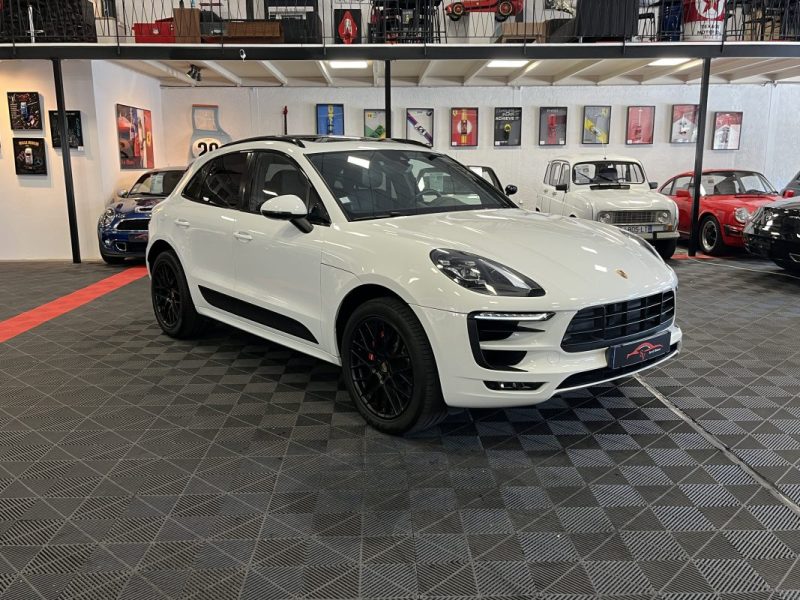 PORSCHE MACAN 3.0 V6 360CH GTS PDK 2017