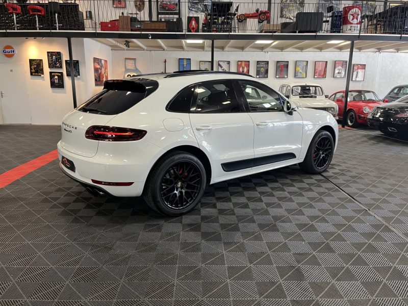 PORSCHE MACAN 3.0 V6 360CH GTS PDK 2017