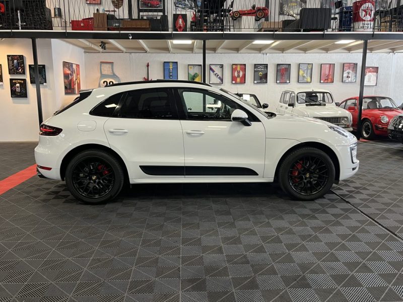 PORSCHE MACAN 3.0 V6 360CH GTS PDK 2017