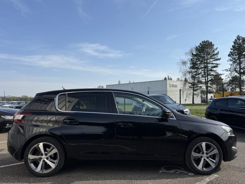 Peugeot 308 II 1.6L HDi 120ch Féline 