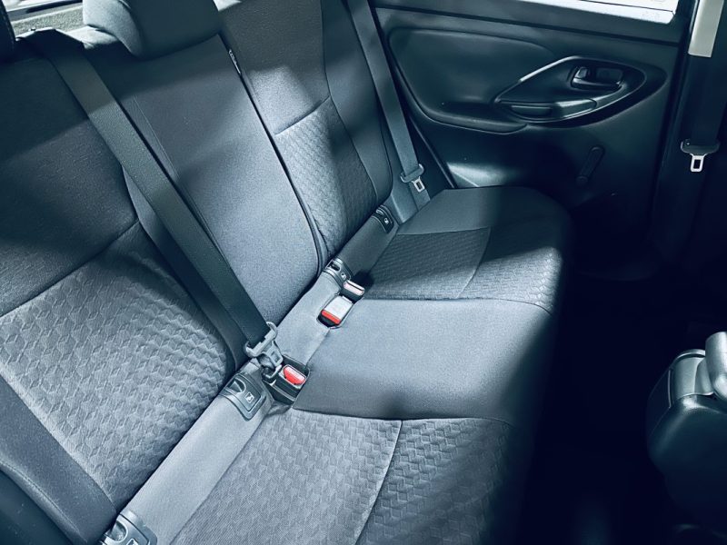 TOYOTA YARIS 1.5 HYBRID DYNAMIC BUSINESS 2022