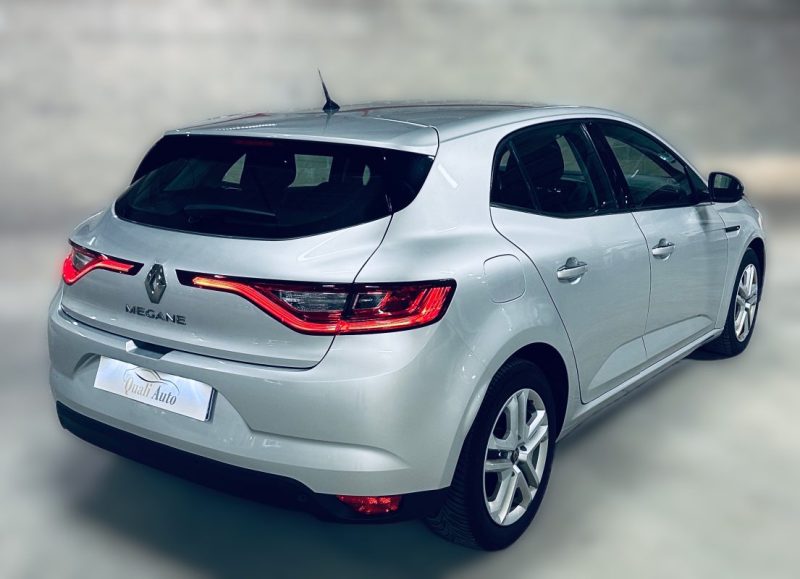RENAULT MEGANE IV 1.5 BLUE DCI 115ch BUSINESS EDC