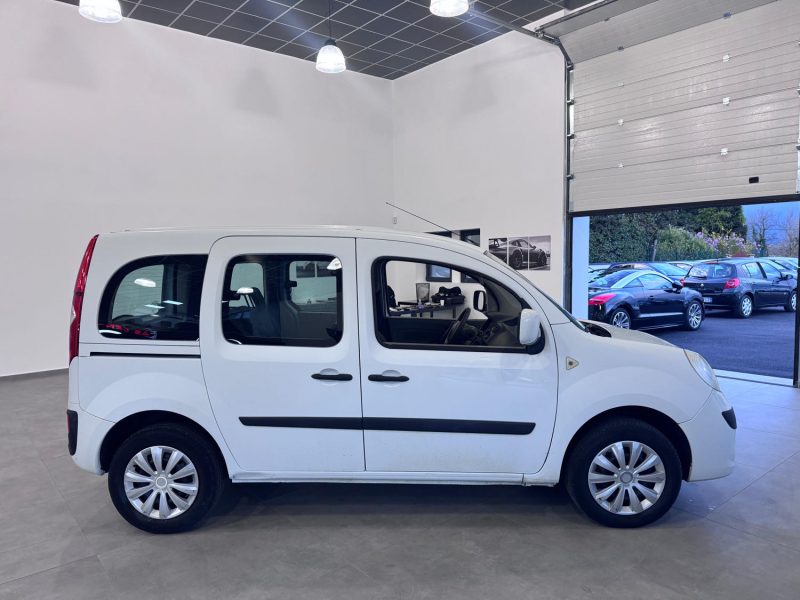 RENAULT KANGOO II 1.5 DCI 85cv / 1ERE MAIN / 5 PLACES / EMBRAYAGE DISTRI NEUF