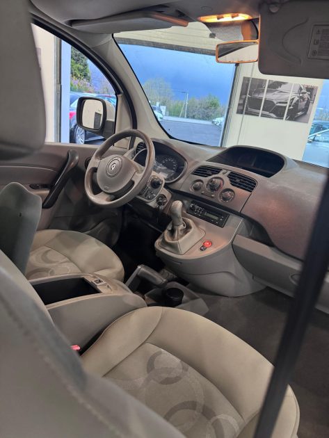 RENAULT KANGOO II 1.5 DCI 85cv / 1ERE MAIN / 5 PLACES / EMBRAYAGE DISTRI NEUF