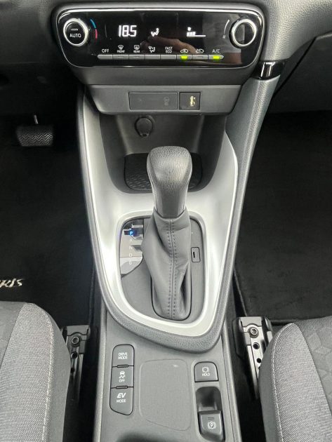 TOYOTA YARIS 116H 116H DYNAMIC 2022