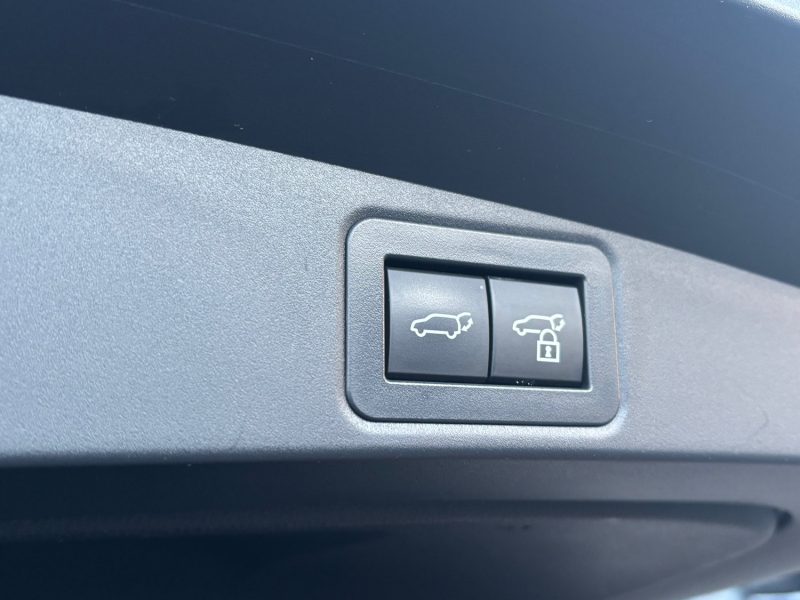 TOYOTA COROLLA TS 140H DESIGN CONFORT MY24 2025