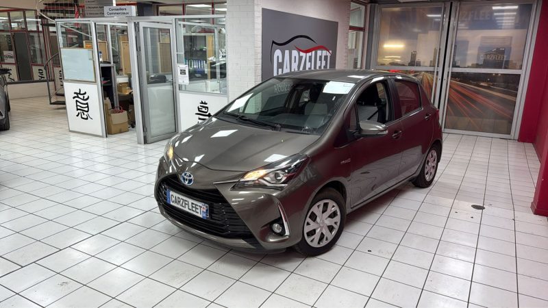 TOYOTA YARIS HYBRIDE 100cv FRANCE BUSINESS/1 ERE MAIN