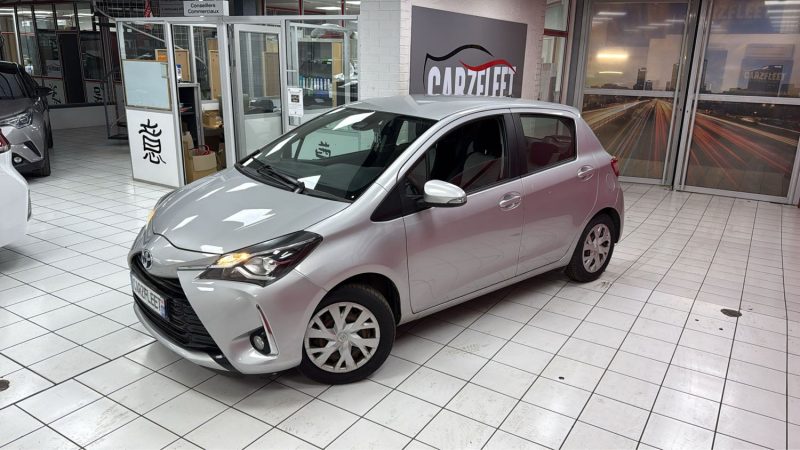 TOYOTA YARIS HYBRIDE 100cv FRANCE BUSINESS/1 ERE MAIN