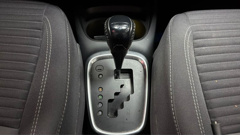 TOYOTA YARIS HYBRIDE 100cv DYNAMIC/1 ERE MAIN