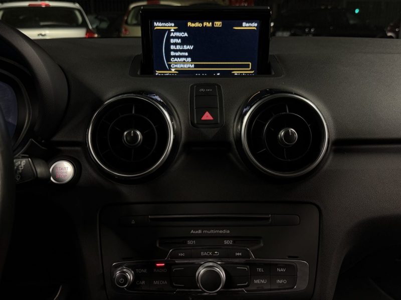 AUDI A1 PHASE 2 SPORTBACK S-LINE 1.4 TFSI 125 BOITE AUTO TOIT OUVRANT VIRTUAL COCKPIT - Garantie 1an