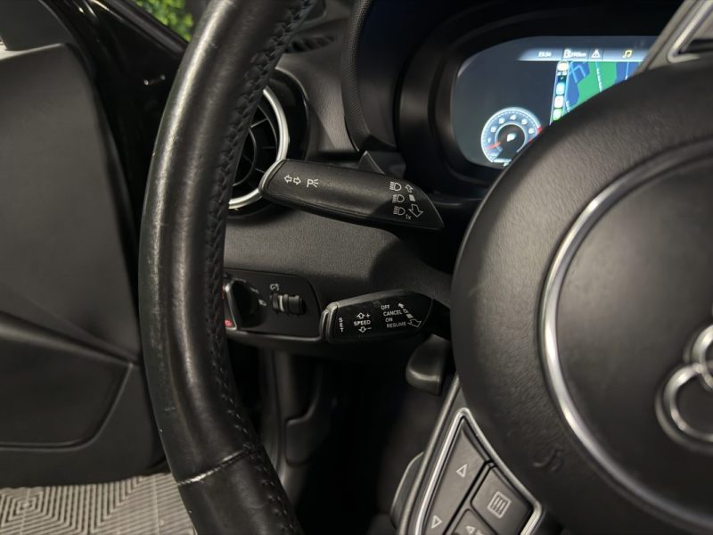 AUDI A1 PHASE 2 SPORTBACK S-LINE 1.4 TFSI 125 BOITE AUTO TOIT OUVRANT VIRTUAL COCKPIT - Garantie 1an