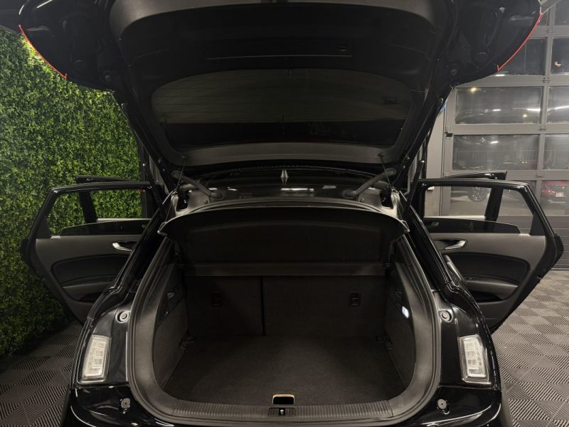 AUDI A1 PHASE 2 SPORTBACK S-LINE 1.4 TFSI 125 BOITE AUTO TOIT OUVRANT VIRTUAL COCKPIT - Garantie 1an