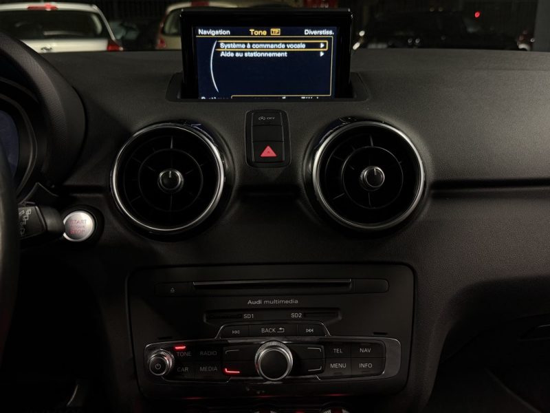 AUDI A1 PHASE 2 SPORTBACK S-LINE 1.4 TFSI 125 BOITE AUTO TOIT OUVRANT VIRTUAL COCKPIT - Garantie 1an