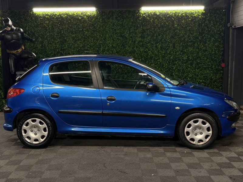 PEUGEOT 206 PHASE 2 1.4 i 75 Cv 5 PORTES / CLIMATISATION