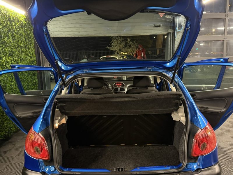 PEUGEOT 206 PHASE 2 1.4 i 75 Cv 5 PORTES / CLIMATISATION