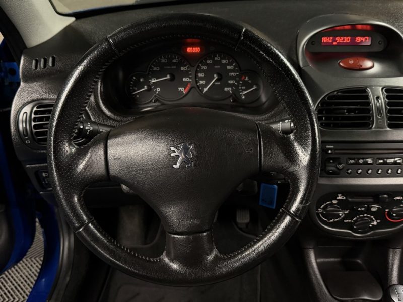 PEUGEOT 206 PHASE 2 1.4 i 75 Cv 5 PORTES / CLIMATISATION