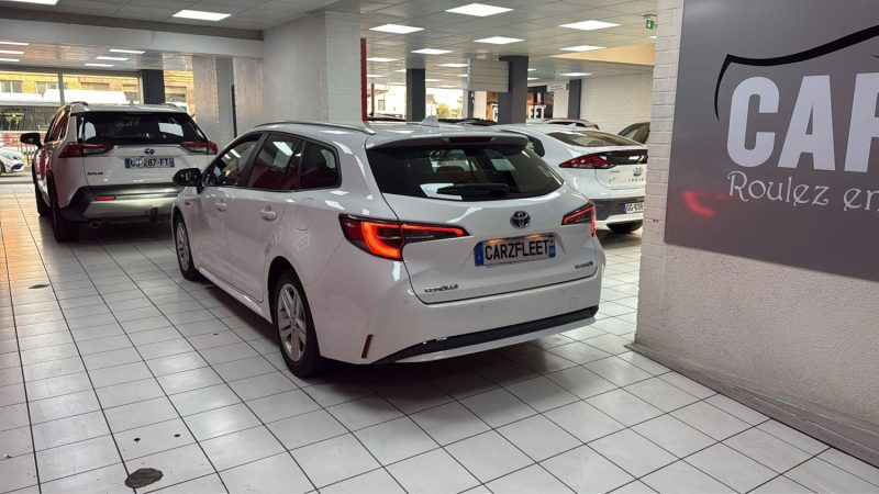 TOYOTA COROLLA TOURING SPORTS 122cv DYNAMIC BUSINESS/1 ERE MAIN/TVA RECUPERABLE