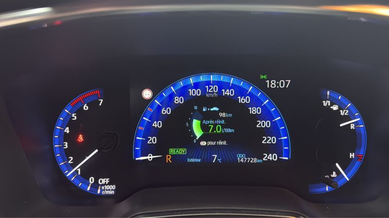TOYOTA COROLLA TOURING SPORTS 122cv DYNAMIC BUSINESS/1 ERE MAIN/TVA RECUPERABLE