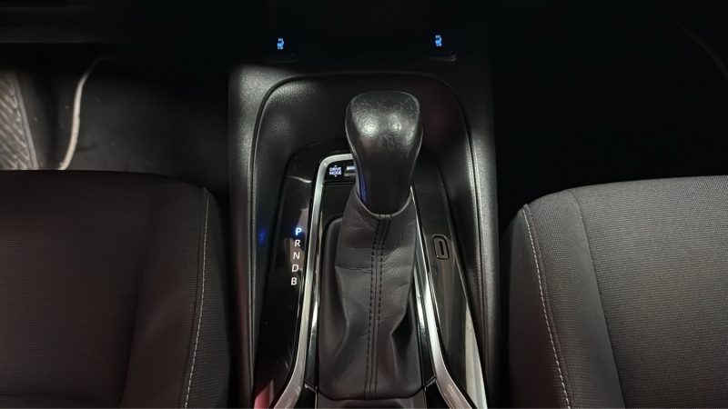 OYOTA COROLLA TOURING SPORTS 122cv DYNAMIC BUSINESS/1 ERE MAIN/TVA RECUPERABLE