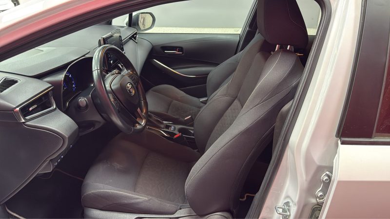 TOYOTA COROLLA TOURING SPORTS 122cv DYNAMIC BUSINESS/1 ERE MAIN/TVA RECUPERABLE