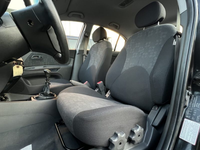 KIA RIO II 1.5 CRDI 110 Cv 44 900 Kms REELS / VENTE EN ETAT - FRAIS A PREVOIR LIRE L ANNONCE