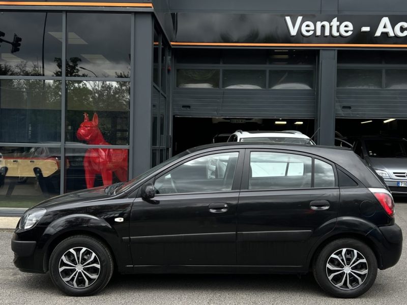 KIA RIO II 1.5 CRDI 110 Cv 44 900 Kms REELS / VENTE EN ETAT - FRAIS A PREVOIR LIRE L ANNONCE