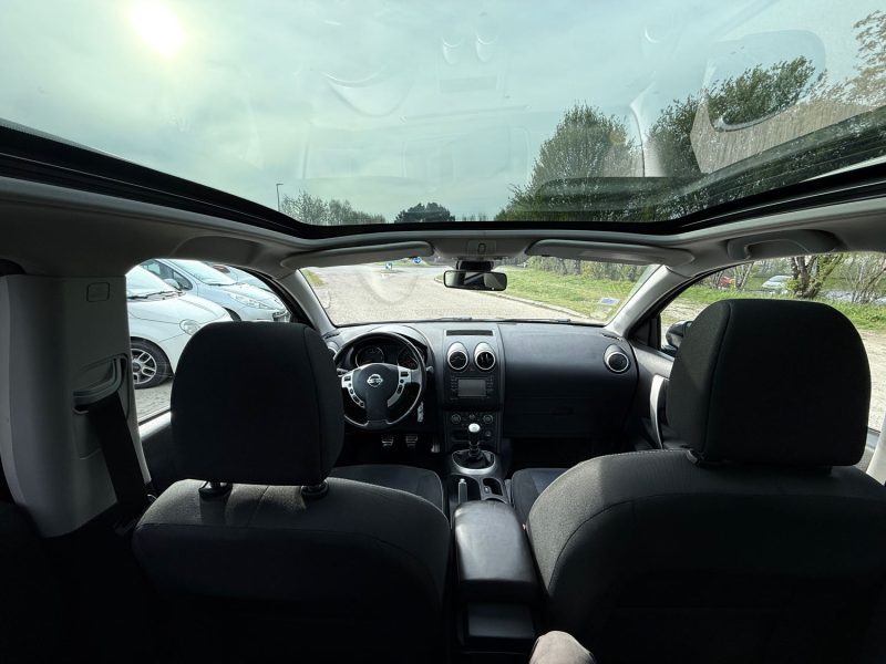 Nissan Qashqai 1.6 dCi 130 ch Connect Edition – Révisée &  garantie 6 mois / Attelage AR / Régulateu