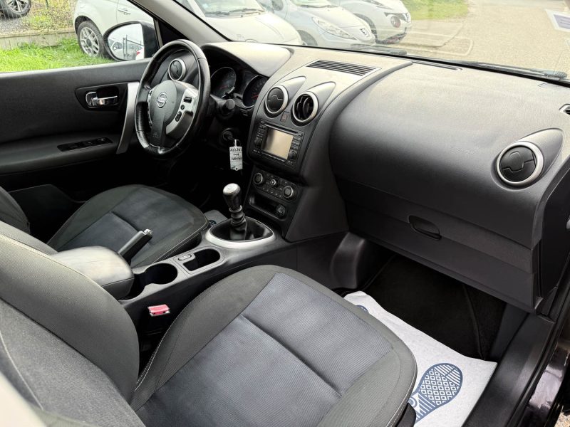 Nissan Qashqai 1.6 dCi 130 ch Connect Edition – Révisée &  garantie 6 mois / Attelage AR / Régulateu