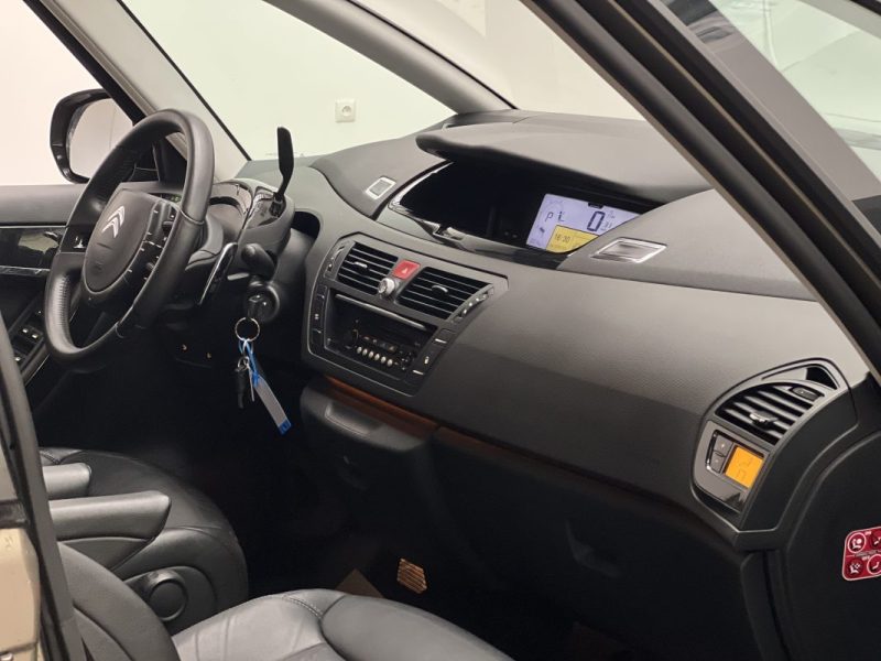 CITROEN C4 2.0 HDI 160 EXCLUSIVE BA 