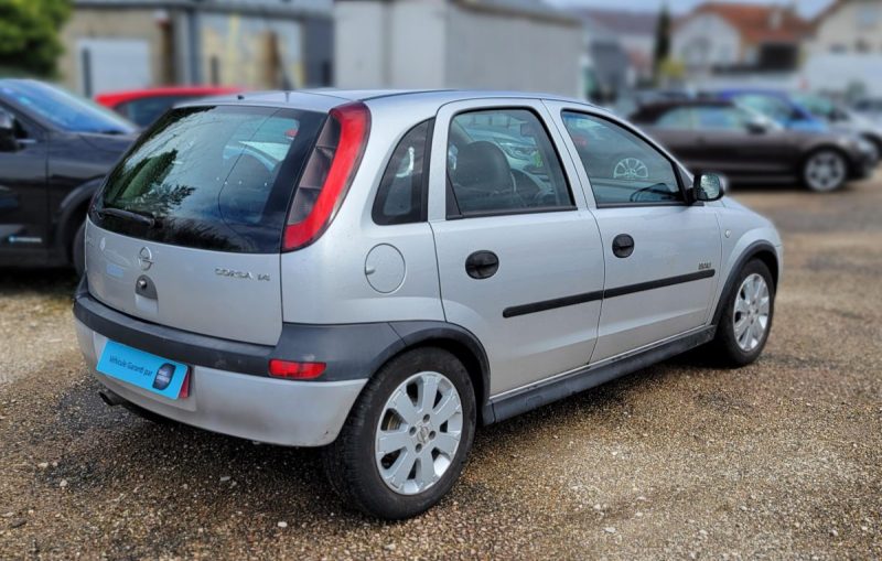 OPEL CORSA C14 2001