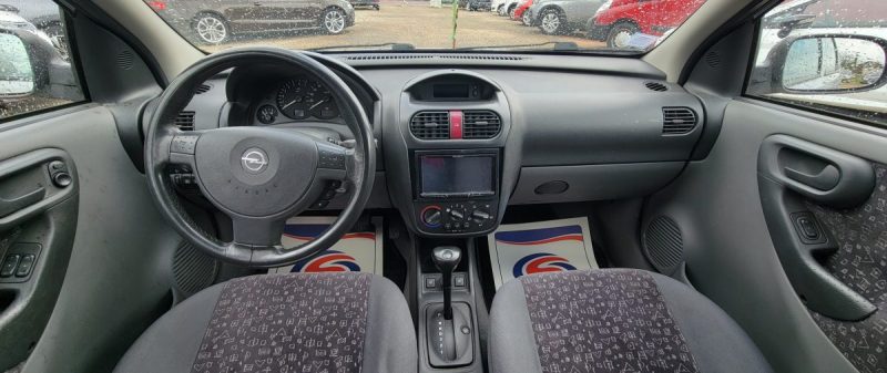 OPEL CORSA C14 2001