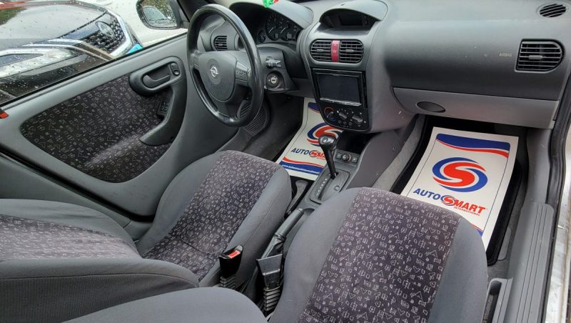 OPEL CORSA C14 2001