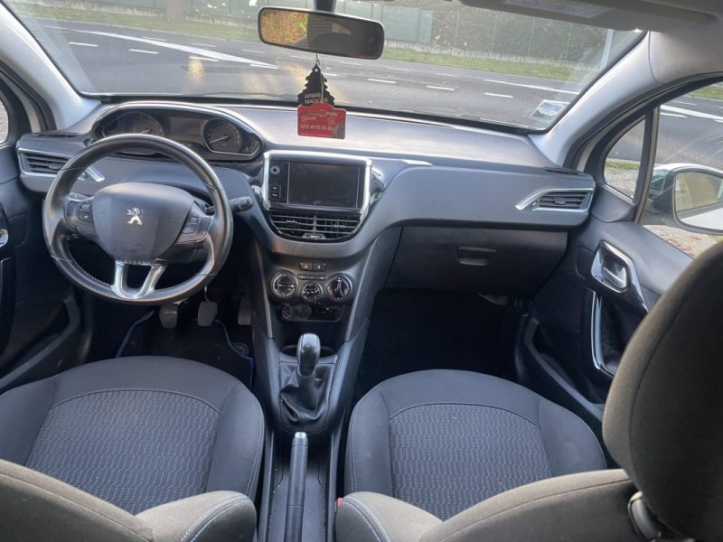 PEUGEOT 208 1.2 VTI - 12V 2017