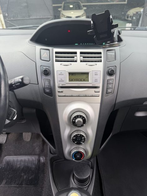 TOYOTA YARIS 1.4 D-4D SOL 2007 - 79 992Kms - Distrib ok - Suivit TOYOTA