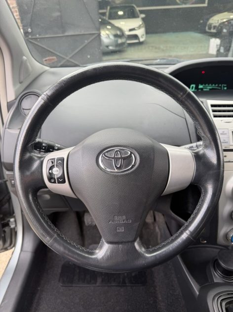 TOYOTA YARIS 1.4 D-4D SOL 2007 - 79 992Kms - Distrib ok - Suivit TOYOTA