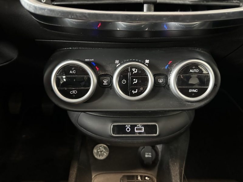 FIAT 500X 1.6 110 CH BVM / TOIT OUVRANT / CITY CROSS / 1ER MAIN  2017