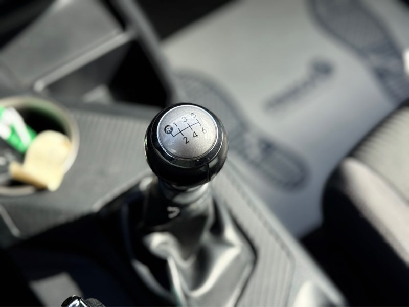 Toyota RAV4 2.0 D-4D 124ch Lounge – GPS – Caméra de recul – Chaîne – Révisé & Garantie 6 mois