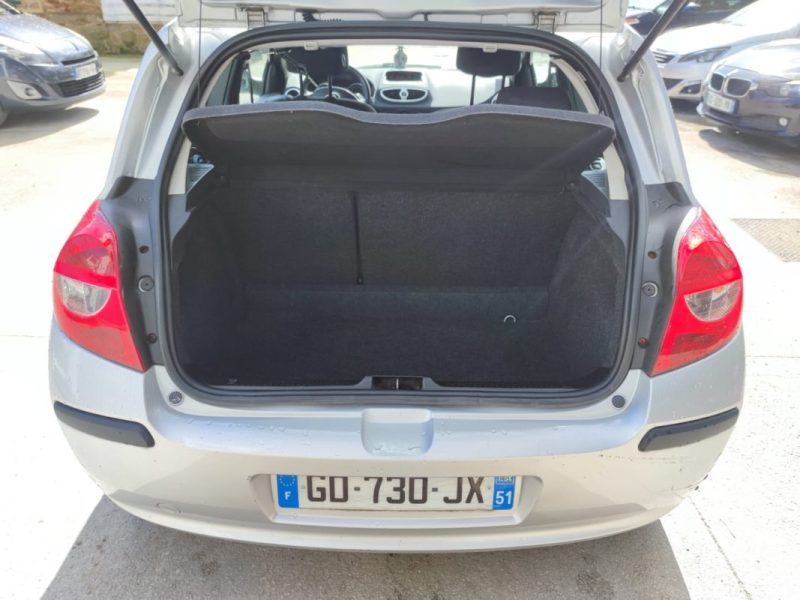 RENAULT CLIO III CONFORT DYNAMIQUE 1.2 16V 2007