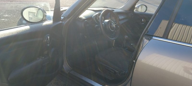 MINI COOPER D 1.6 DIESEL 115 CV AN 17 5 PORTES PROPRE 