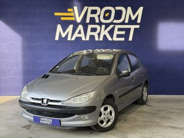 Peugeot 206 1.6I 110CH XT - DISTRIBUTION NEUVE - 4 VITRES ELEC - CLIM AUTO - 2003