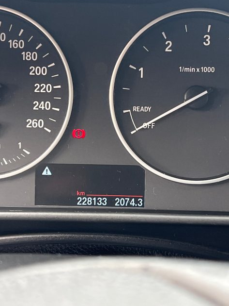 B.M.W. SERIE 1 116D 116CH EXECUTIVE 5P 2013