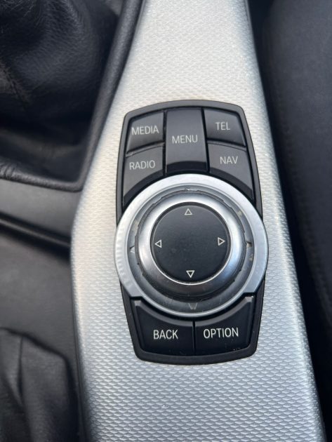 B.M.W. SERIE 1 116D 116CH EXECUTIVE 5P 2013