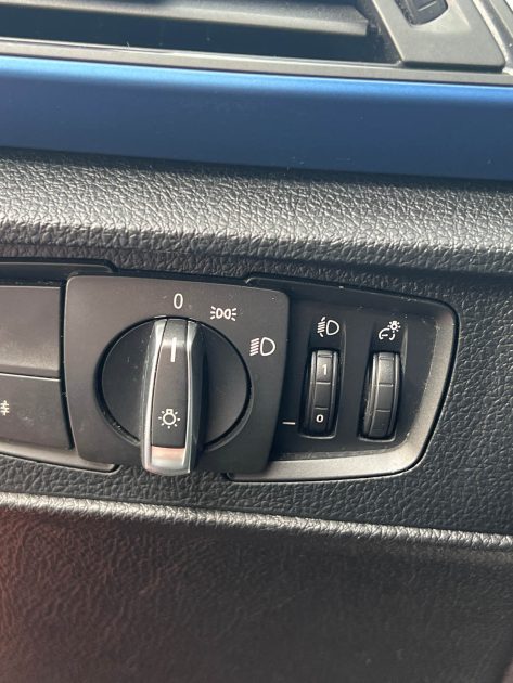 B.M.W. SERIE 1 116D 116CH EXECUTIVE 5P 2013