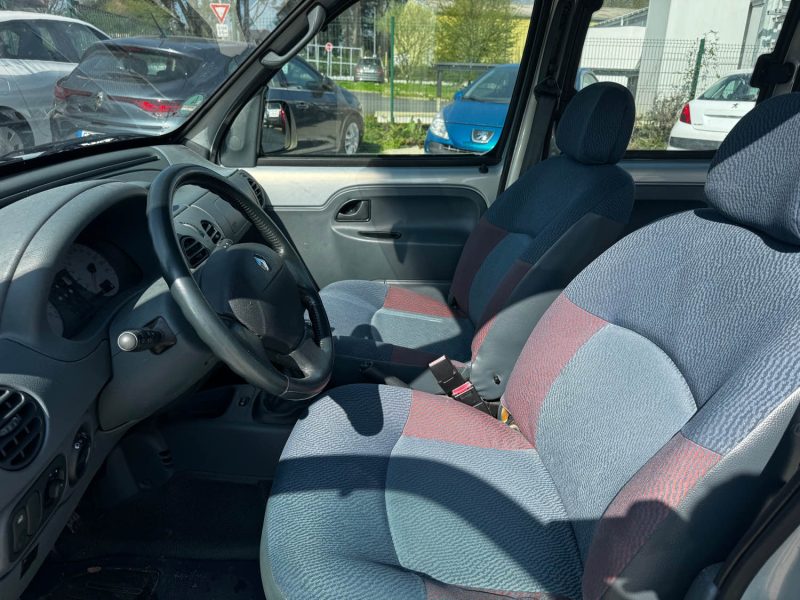 RENAULT  KANGOO 1.4 PRIVILEGE 55 KW / 75 CH 2001