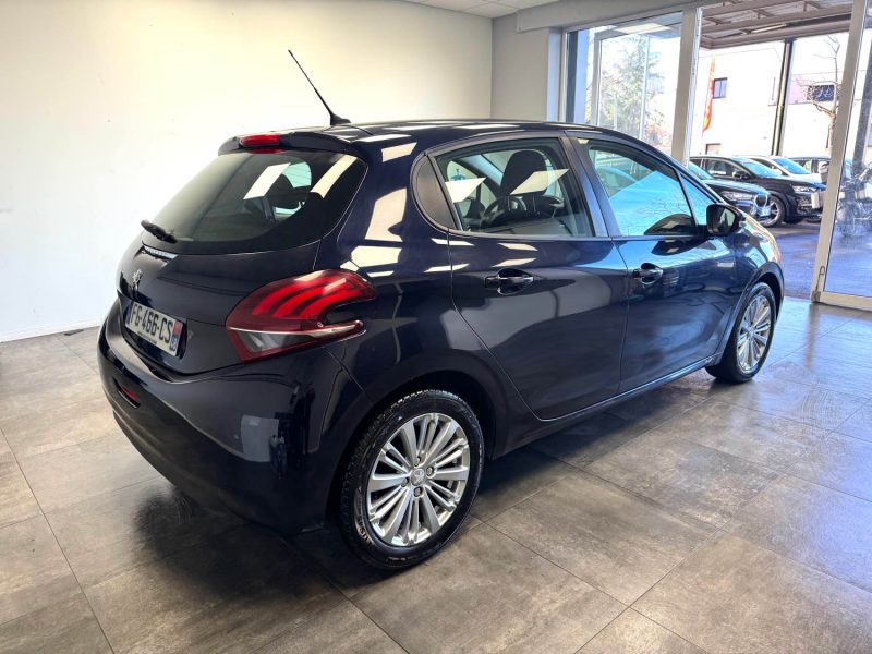 PEUGEOT 208 1.2 ESSENCE 82CH BVM5 ALLURE PREMIERE MAIN 2019