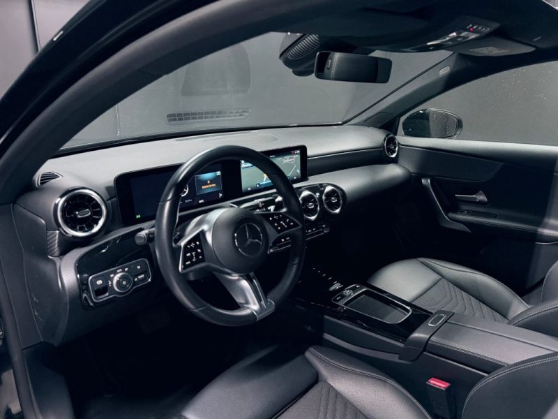 MERCEDES-BENZ A 180 PROGRESSIVE LINE PHASE 2 