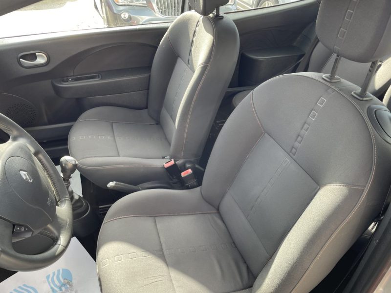 RENAULT TWINGO II 1.2 L 75CV    GARANTIE 3/12 MOIS 2009