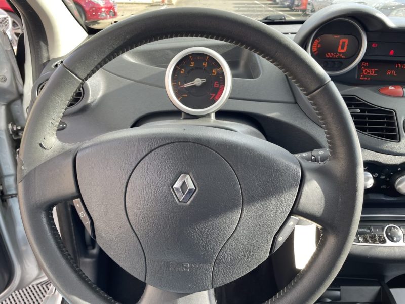 RENAULT TWINGO II 1.2 L 75CV    GARANTIE 3/12 MOIS 2009