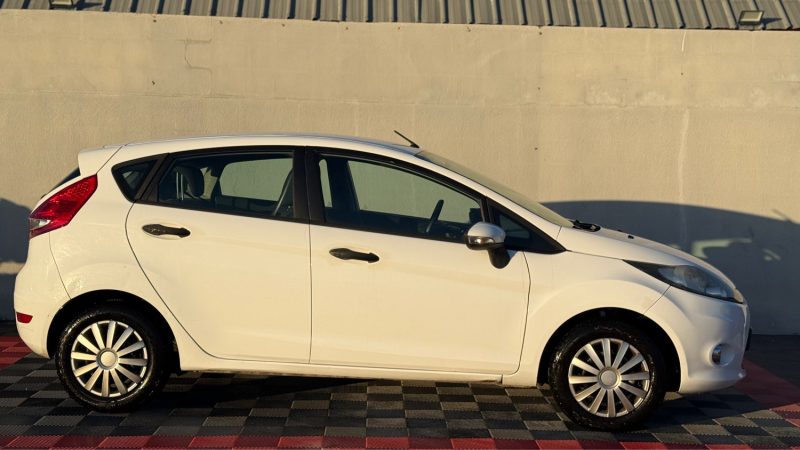 FORD FIESTA 1400 TDCI 68 AMBIENTE 2011